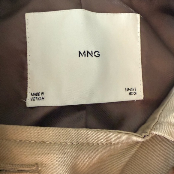 EUC-Mango Classic Tan Trench Coat- Sz small - Picture 9 of 9